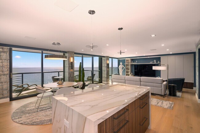 Foto del edificio - 250 S Ocean Blvd