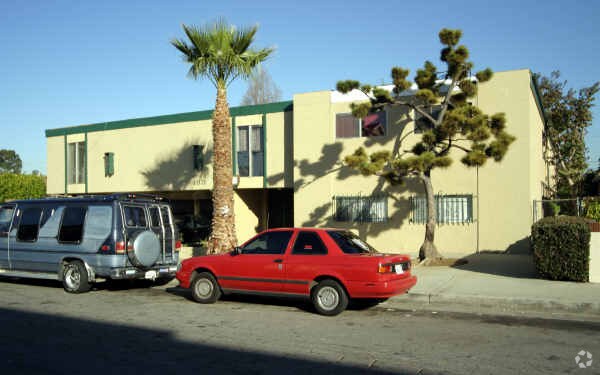 Primary Photo - 1071 254th St