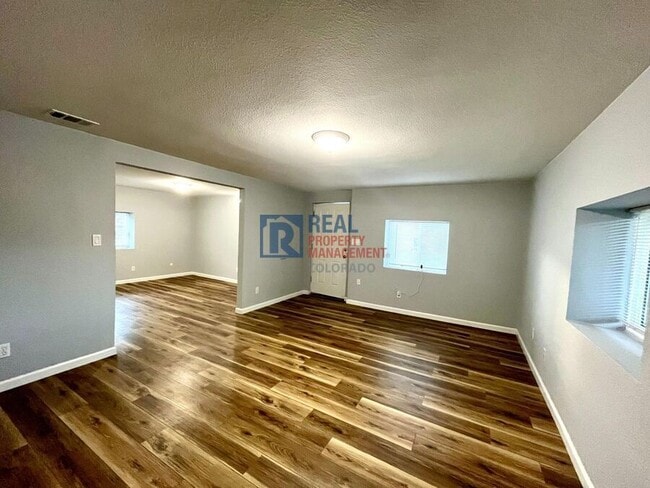 Photo - 1614 Manitou Blvd Apartment