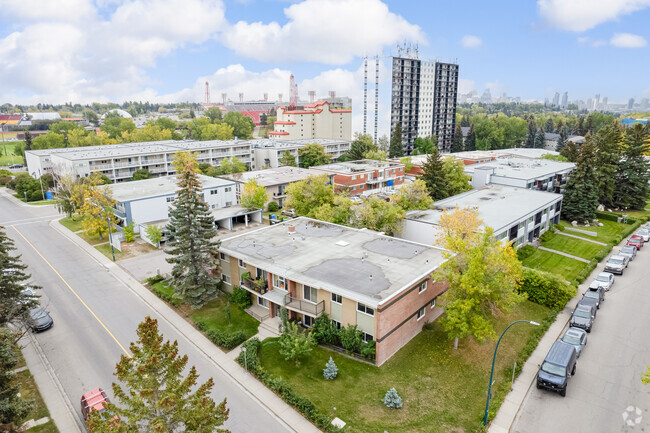 Aerial Photo - 2929 Unwin Rd NW