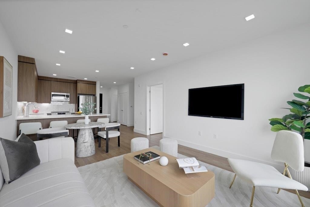 Foto principal - 8404 4th Ave