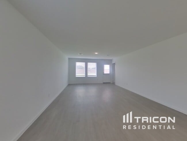 Building Photo - 3013 Dawn Sound Dr
