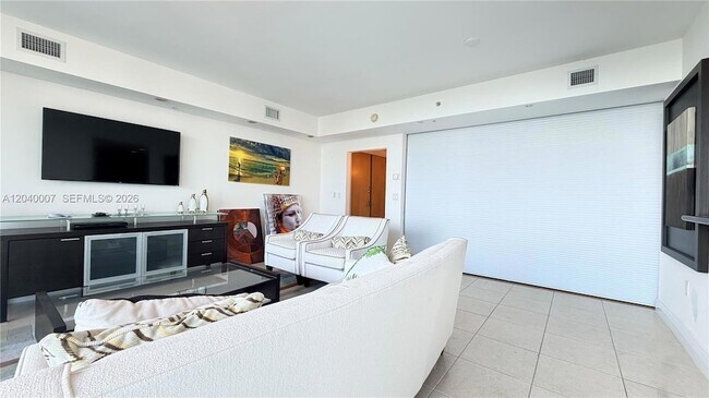 Foto del edificio - 19400 Turnberry Way