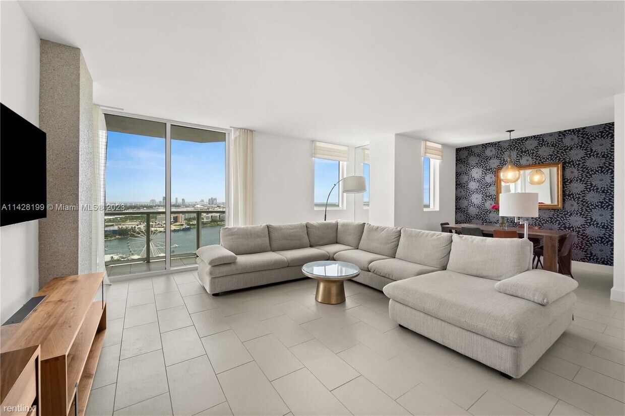 Primary Photo - 2 br, 2.5 bath Condo - 244 Biscayne Blvd A...