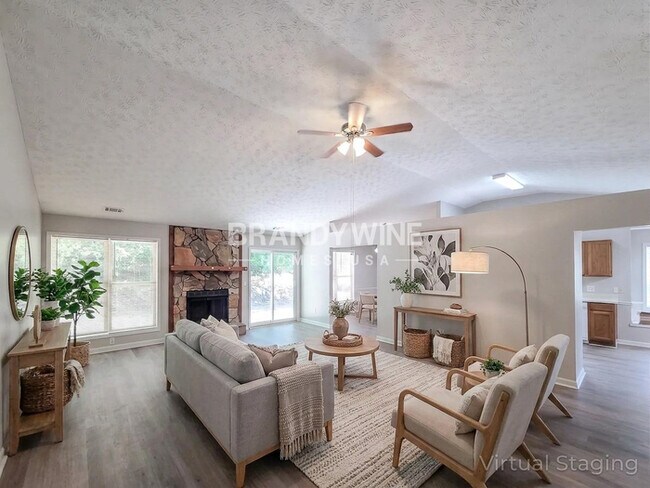 Foto del edificio - 5900 Homestead Cir