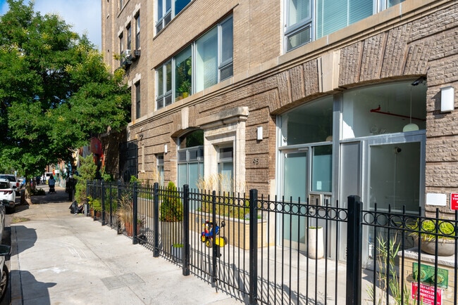 Building Photo - Lofts On Lex