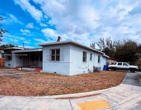 Building Photo - 5701 N Miami Ave