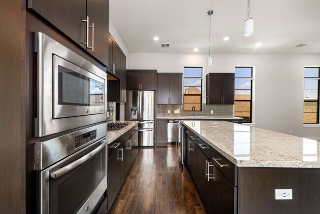 Foto del edificio - 1705 Weber St