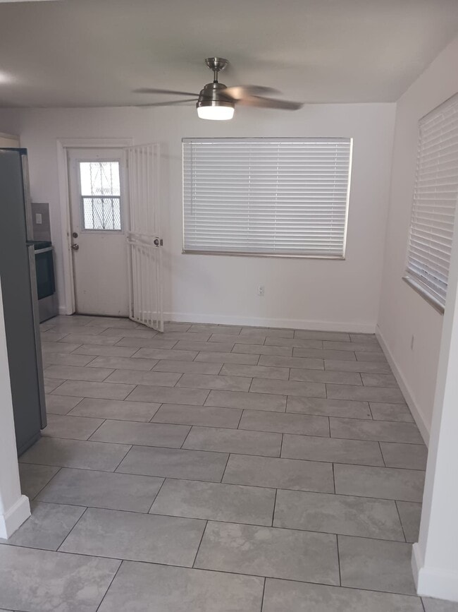 Foto del edificio - 2135 NW 17th St