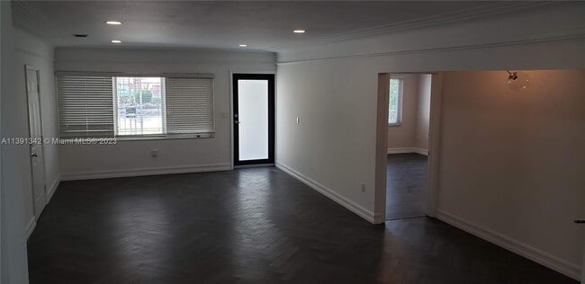 Building Photo - 1128 SW 21st Ave
