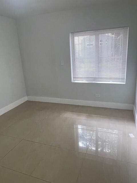 Foto del edificio - 12322 NE 6th Ave