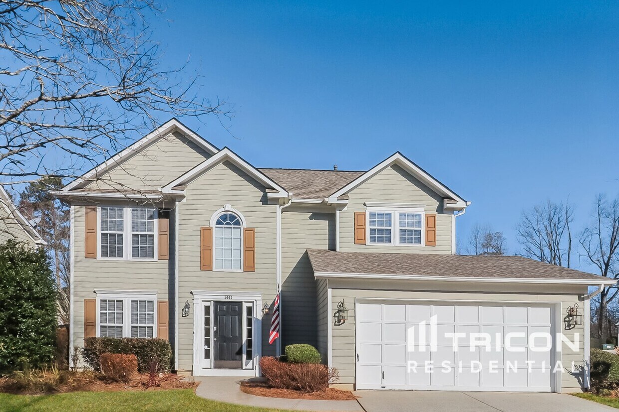 Foto principal - 2440 Lunetta Ln