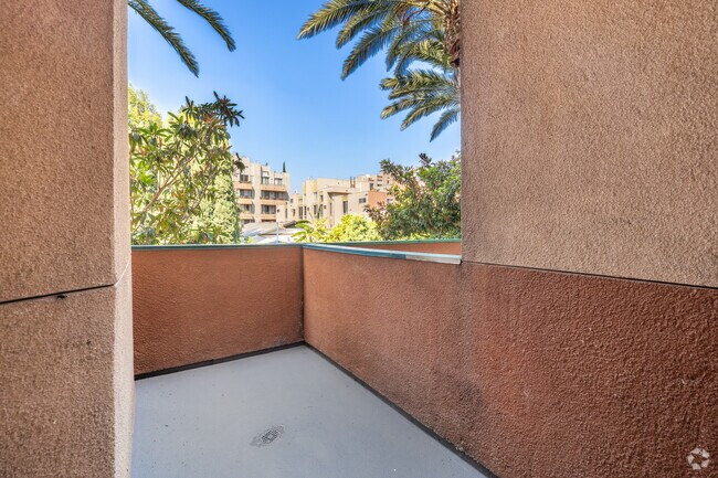 1 dormitorio, 1 baño - 600 pies cuadrados - Patio - Santa Fe
