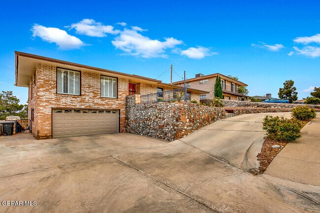 Building Photo - 6249 Westwind Dr
