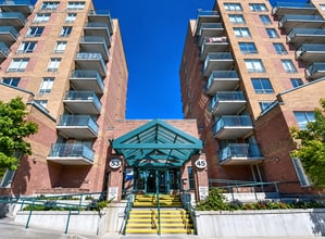 Building Photo - 35 Holland Ave
