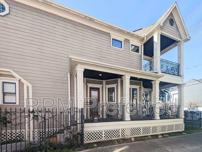 Foto principal - 1126 W 17th St