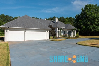 Building Photo - 48 Dartmouth Dr