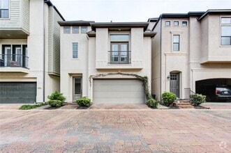 Building Photo - 1110 Sherwood Trail