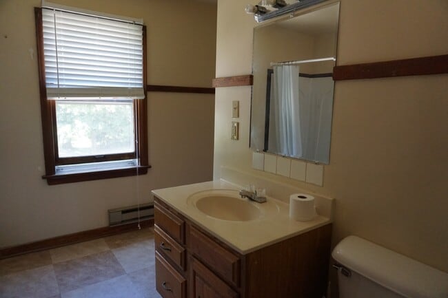 Foto del edificio - Vine st Duplex