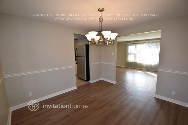 Foto del edificio - 1705 Village Ct