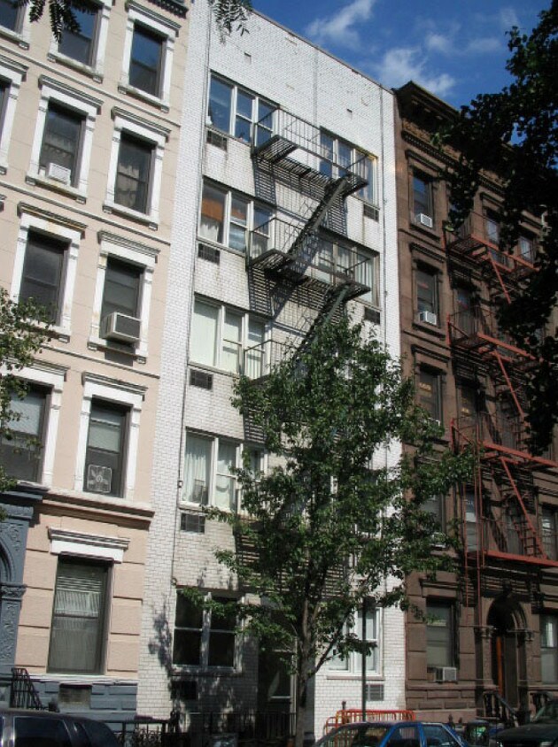 Primary Photo - 511 E 87th St