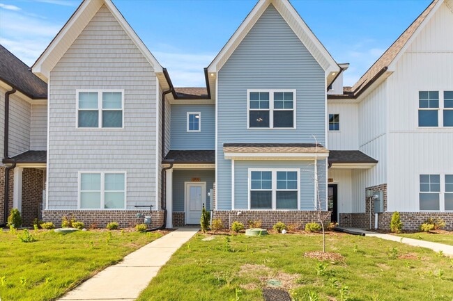 Building Photo - *First Month's Rent FREE!