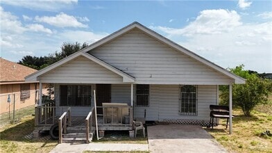 Building Photo - 1002 W Hayes Ave