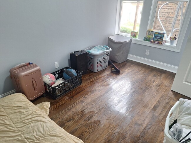 Building Photo - 4947 W Race Ave