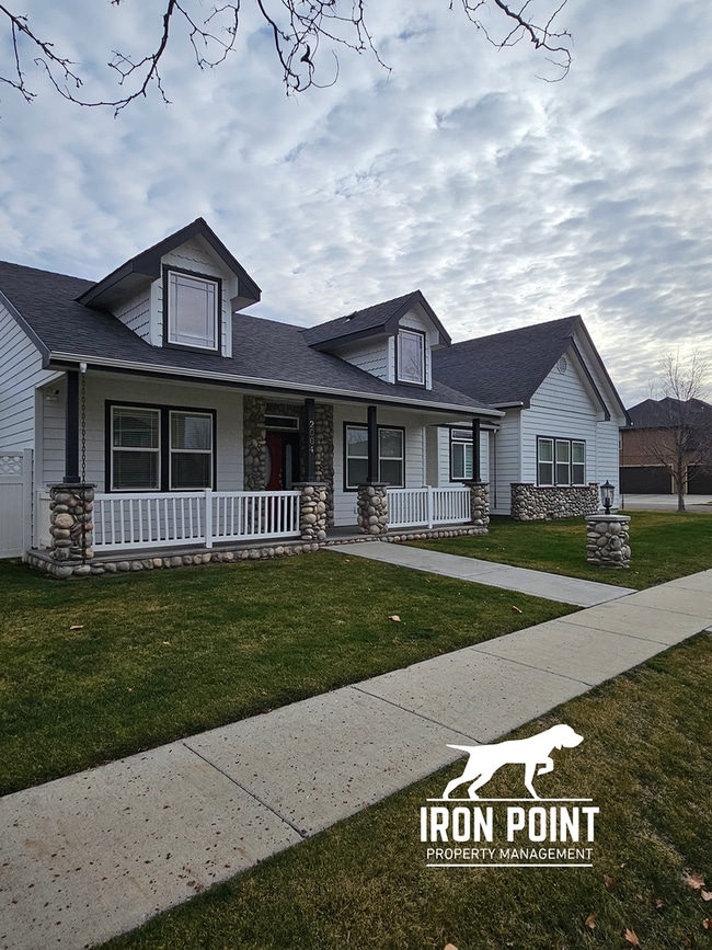 Building Photo - 3bed/2bath in sought after Nampa neighborhood w/3 car garage and large bonus room.