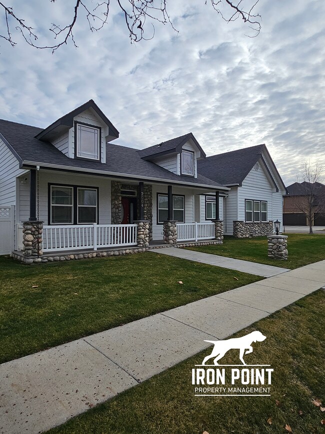 Foto del edificio - 3bed/2bath in sought after Nampa neighborhood w/3 car garage and large bonus room.