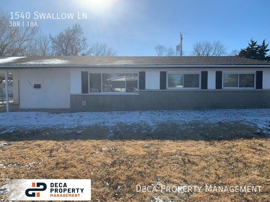 Primary Photo - 3 Bedroom House