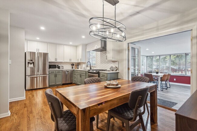 Foto del edificio - 425 Plantation Rd SW