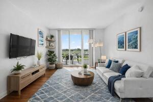 Foto del edificio - 350 N Federal Hwy