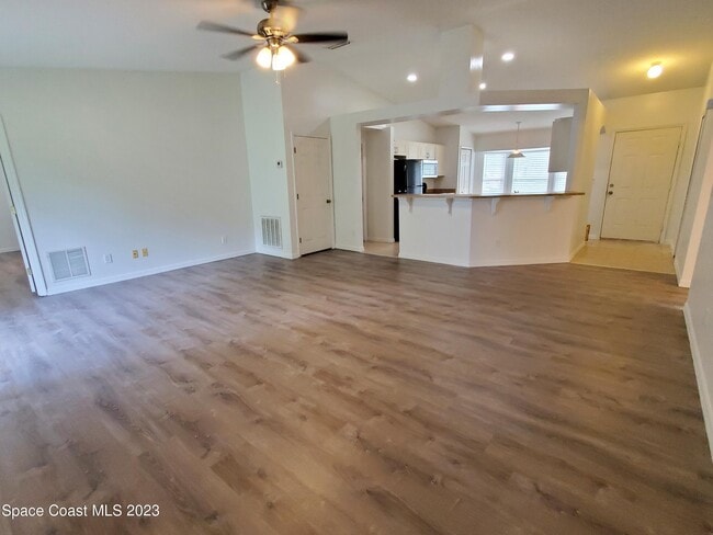 Building Photo - 1579 Wichita Blvd SE