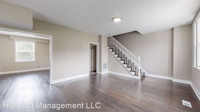 Building Photo - 4 br, 1 bath House - 374 Marydell Rd