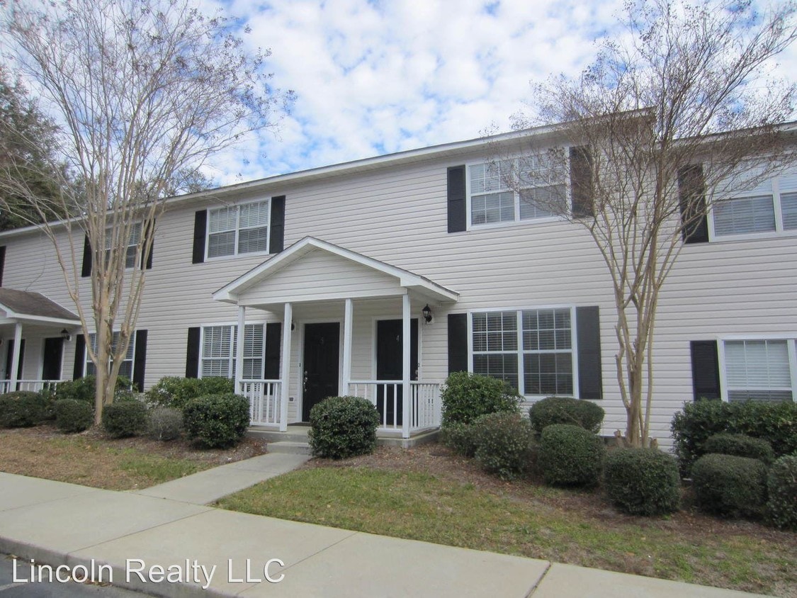 Foto principal - 1006 Cherokee St