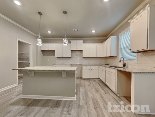 Building Photo - 243 Hummingbird Trail