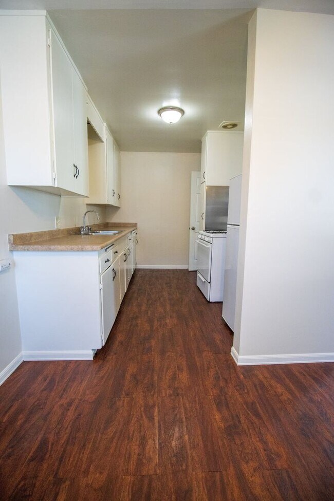 Foto del edificio - 913 W 19th St