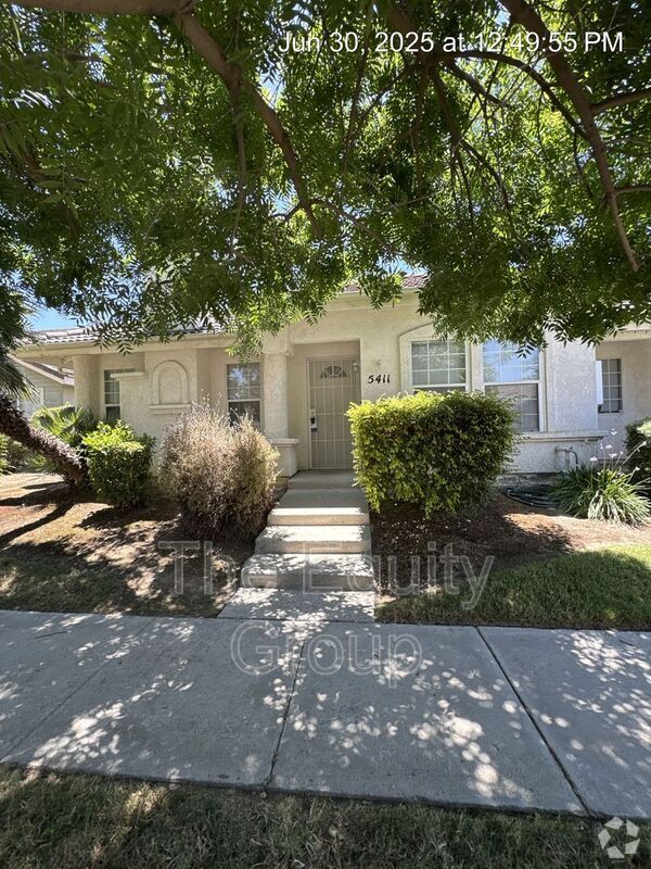 Building Photo - 5411 W Country Ave