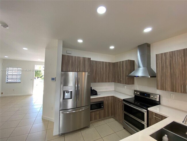 Foto del edificio - 343 NE 37th Terrace
