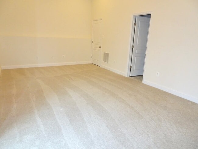 Foto del edificio - 225 Mill Crossing Ct