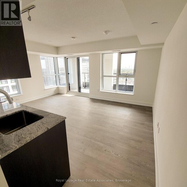 Photo du bâtiment - 9 Mabelle Ave