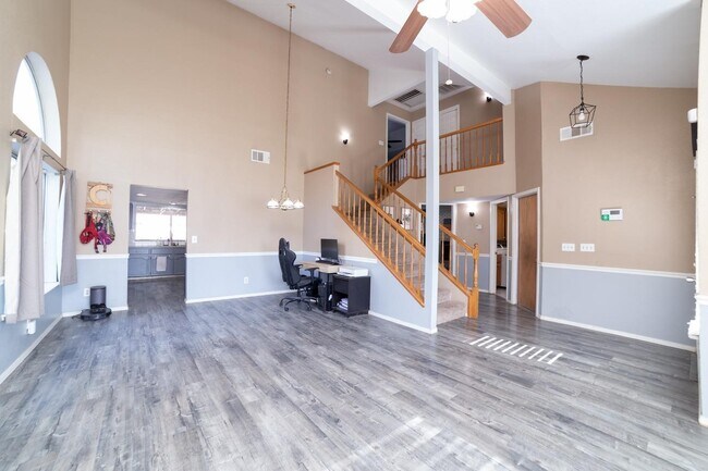 Building Photo - 2483 Aspen St