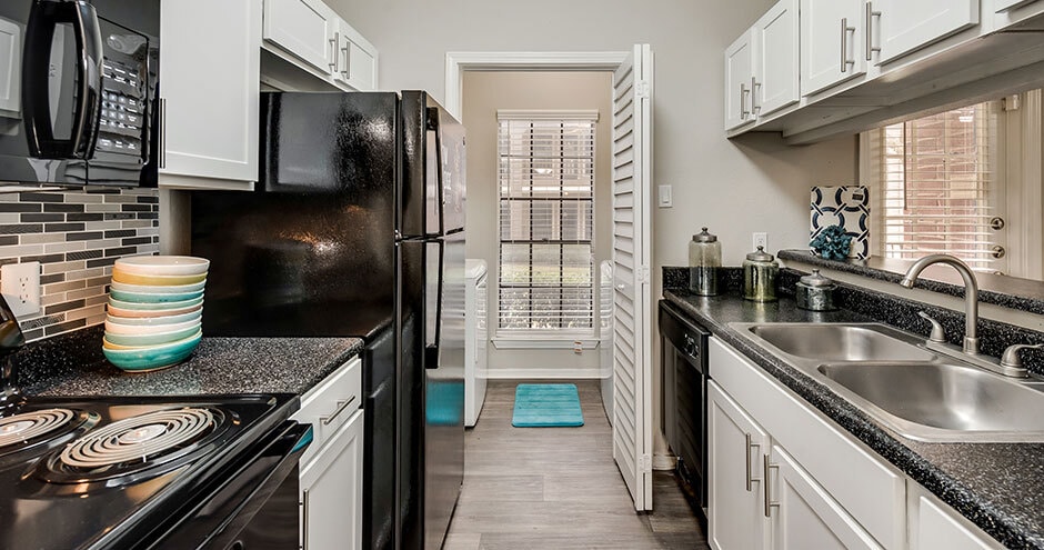 The Arbors on Forest Ridge Apartments - 2200 Forest Ridge Dr Bedford ...