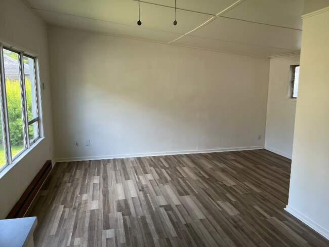 Foto del edificio - 435 NE Birch St