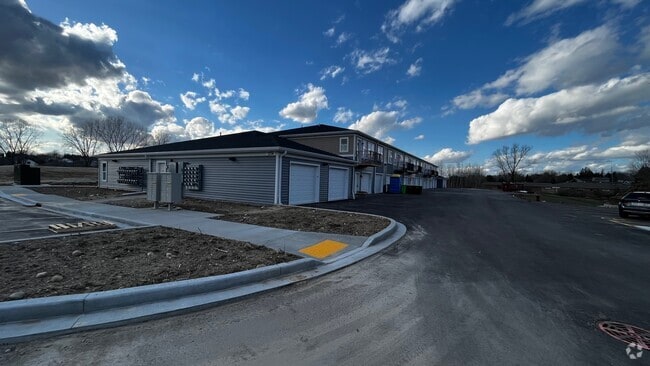 Building Photo - Poplar Grove Apartments