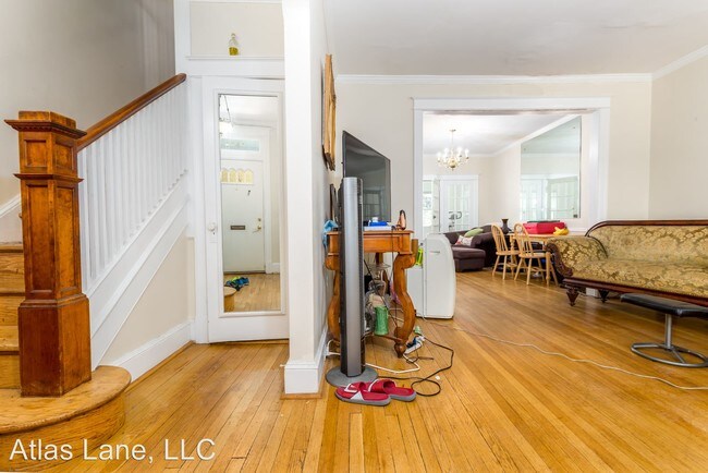 Foto del edificio - 3 br, 1.5 bath House - 4841 Illinois Ave NW