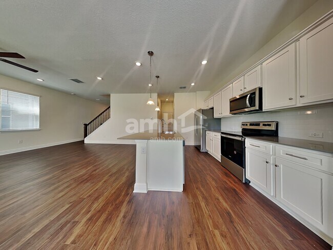 Foto del edificio - 27438 St Andrews Ave