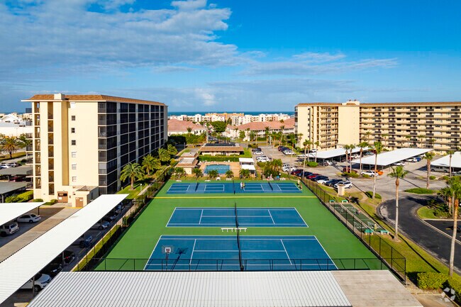 500-520 Palm Springs Blvd Indian Harbour Beach, FL 32937 - Harbour Royale