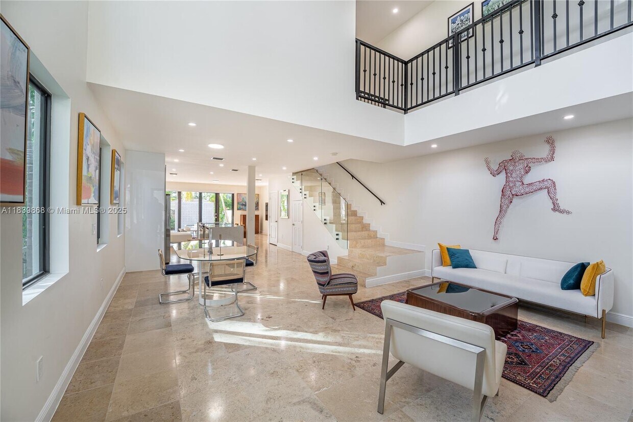 Foto principal - 2766 SW 33rd Ave